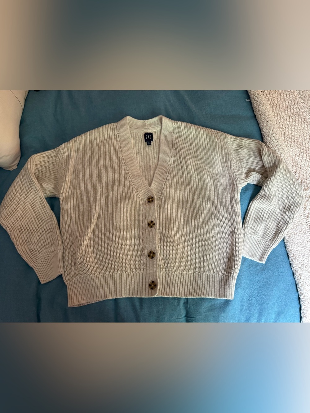 TALL GAP 100% Cotton Chunky Knit V-Neck Button Cardigan Sweater size M Tall